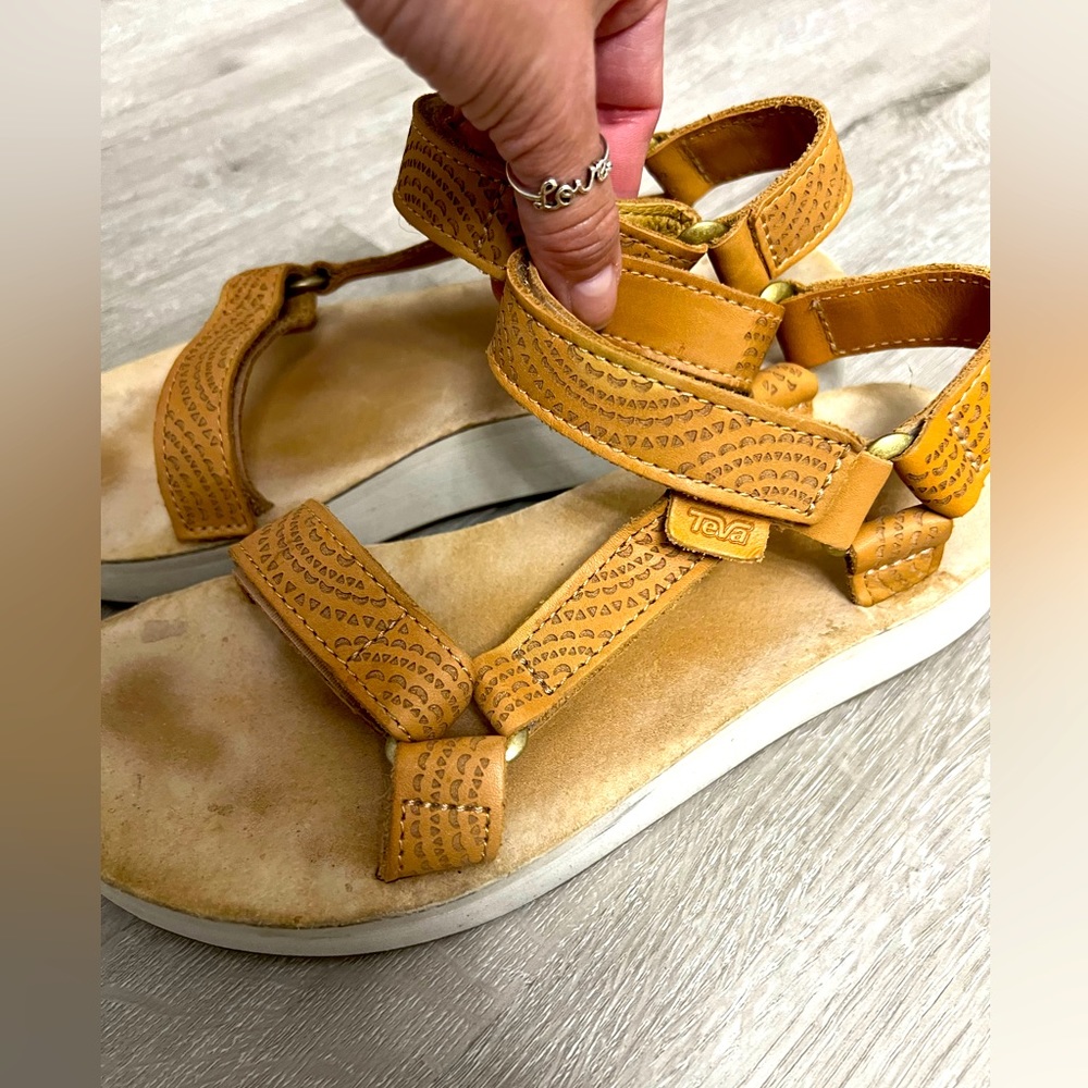 Teva Leather Midform Universal Geometric Sandals Size